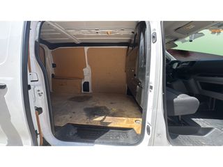 Peugeot Expert Furgon BlueHDi 120 S&S Pro Standard 90 kW (122 CV)