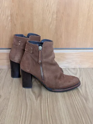 Botines Piel Marron Tacón