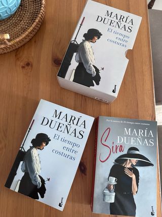 Estuche El tiempo entre costuras + Sira: Incluy...