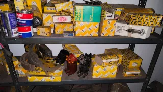 Lote Repuestos Renault 4, 5, 6 ETC
