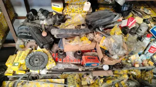 Lote Repuestos Renault 4, 5, 6 ETC