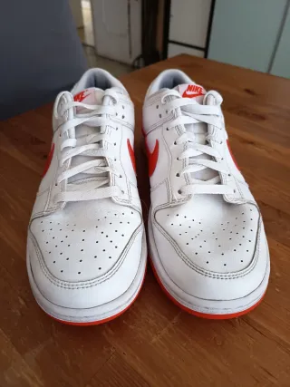 Nike Dunk Low Retro Blancas y Rojas rebajado