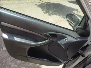 Ford Focus  1.8 2005