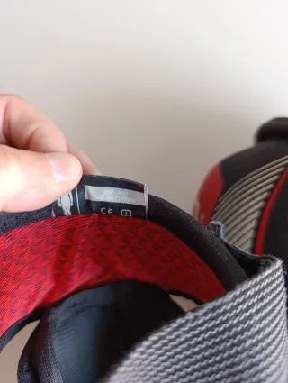 Coderas CCM JetSpeed Niño Hockey