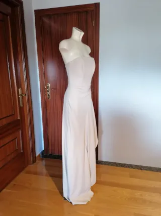 Vestido novia o invitada beige seda