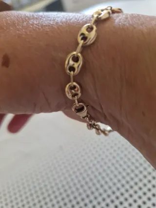 Pulsera de eslabones dorados oro 9 kilates