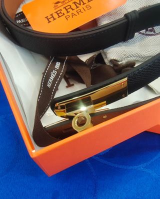 Cinturón Hermès Negro y Dorado