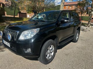 Toyota Land Cruiser 150 2011