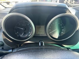 Toyota Land Cruiser 150 2011