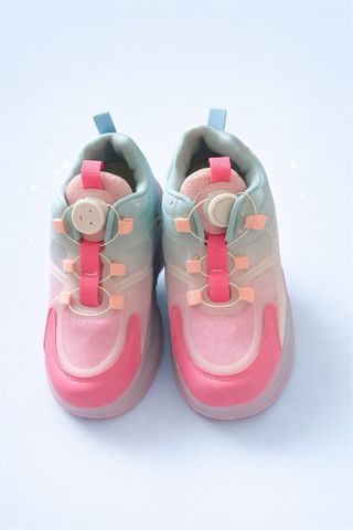 Zapatillas rosas con lineas blancas en 41 y 36/37