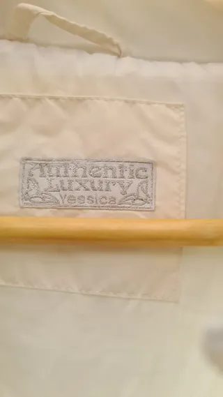 Abrigo Yessica C&A largo blanco talla XS