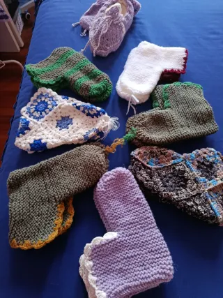 Patucos de lana hechos a mano