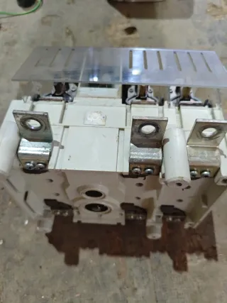 Interruptor Seccionador trifásico AENER 250A
