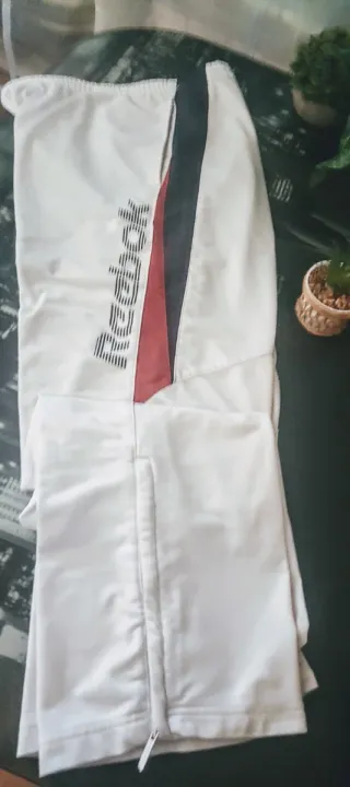 Pantalón Chándal Retro Unisex Reebok Talla XL.