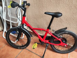 Bicicleta infantil Btwin roja