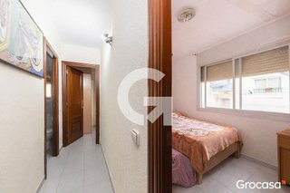 Piso en venta en Fondo en Santa Coloma de Gramanet