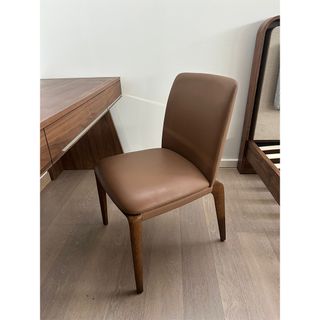 Silla polipiel marrón Angel Cerdá