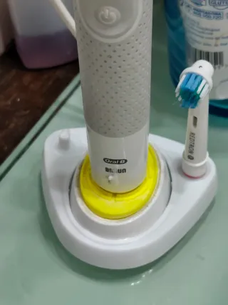 Base carga y cepillos Oral B