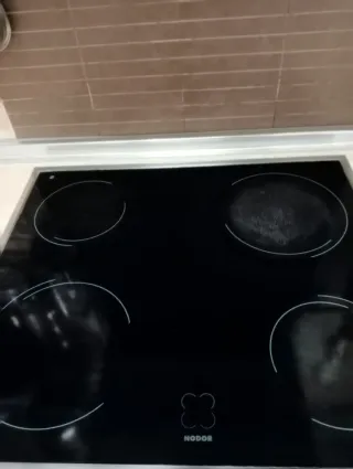 Placa vitrocerámica y horno