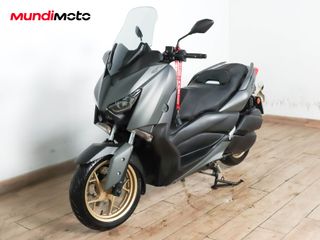 YAMAHA X-MAX 300 TECH MAX ABS