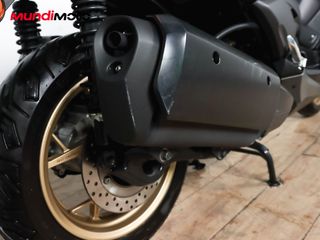 YAMAHA X-MAX 300 TECH MAX ABS