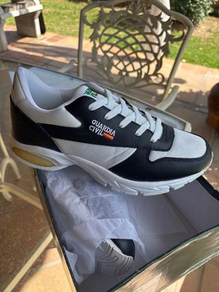 Zapatillas Ituzzi Talla 43 Guardia Civil