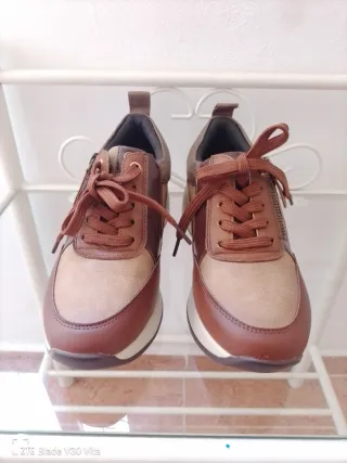 Zapatillas elegantes/deportivas para mujer.