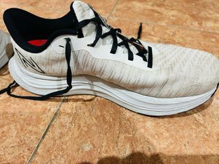 New Balance Deportivas Blancas y Negras