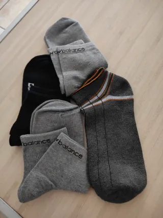 4 paia calzini  unisex 38-42 New balance  Diadora
