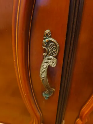 Mueble recibidor madera y mármol