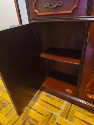 Mueble recibidor madera y mármol