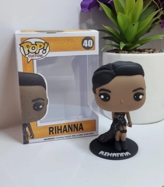 Figura Rihanna