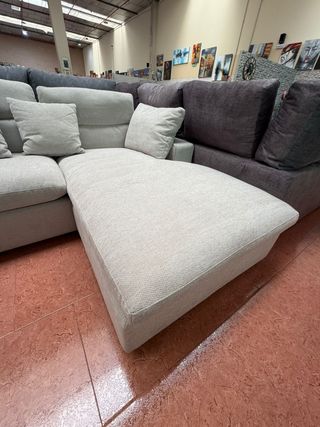 Sofá chaise longue acolchado tela