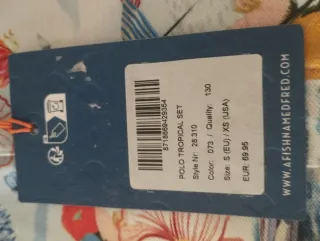 3 prendas Fish Named Fred Talla S con etiqueta