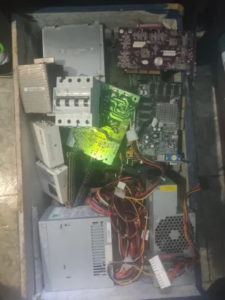 Componentes de PC Varios lo vendo toda la caja
