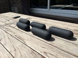 Lote de 5 altavoces portátiles inalámbricos Beats