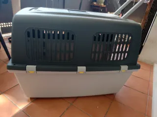 Transportín perro M-L . Atención ver detalle raja