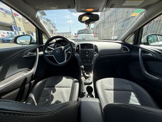 Opel Astra 1.7 CDTi 110 5p