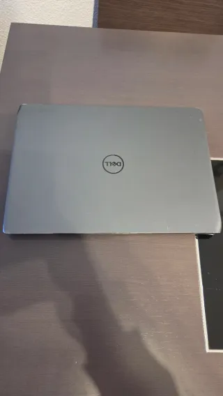 Portátil Dell i5