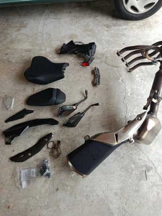 Kawasaki Z900 Negra y Verde