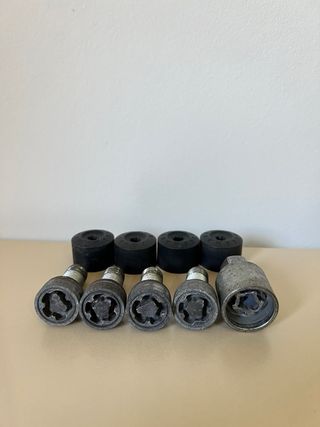 Kit tornillos antirrobo original para llantas VAG