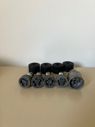 Kit tornillos antirrobo original para llantas VAG