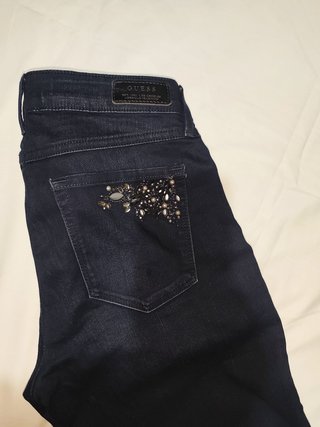 Guess Brittney Skinny – Detalle Joya – Talla 38