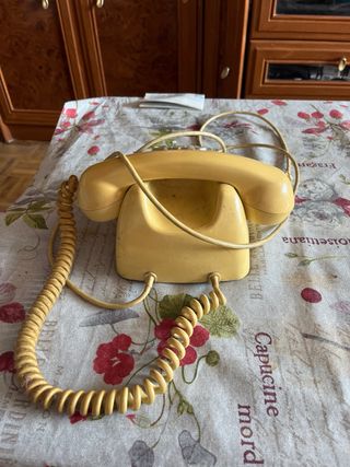 Teléfono antiguo Tefino amarillofunciona perfetame
