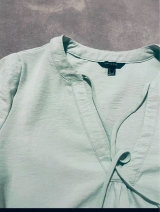 Blusa Cortefiel verde manga abullonada