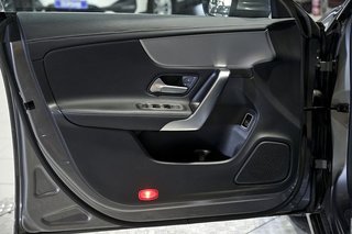 Mercedes CLA MERCEDES-BENZ   200 D DCT