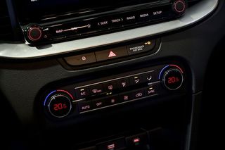 Kia XCeed   1.0 TGDi Drive 74kW 100CV