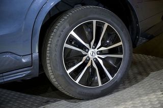 Volvo XC90   2.0 B5 D AWD Momentum Pro Auto