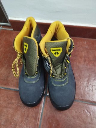 Botas de seguridad panter grises y amarillas