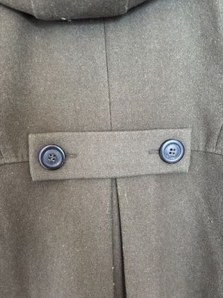 Chaquetón de lana verde con capucha